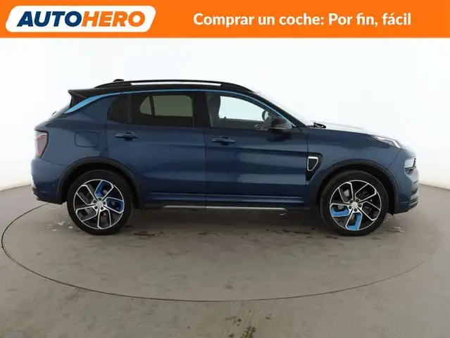 Lynk & Co 01 view 7