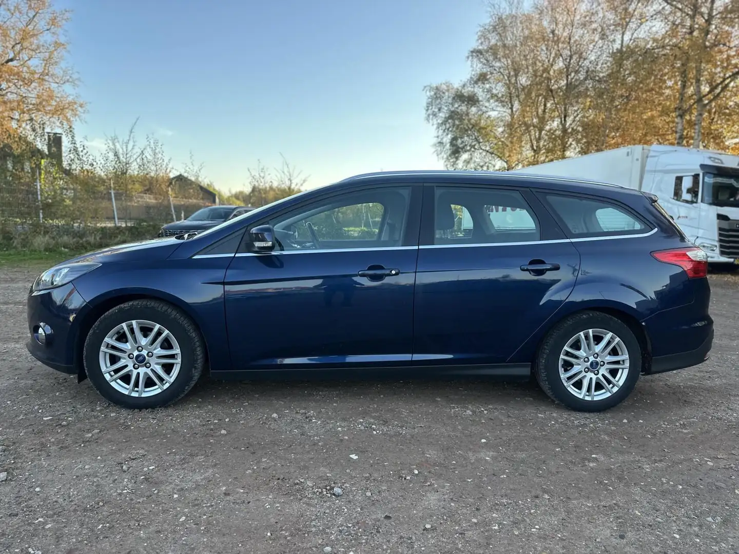 Ford Focus Wagon 1.0 EcoBoost Titanium NIEUW APk CRUISE Bleu - 2