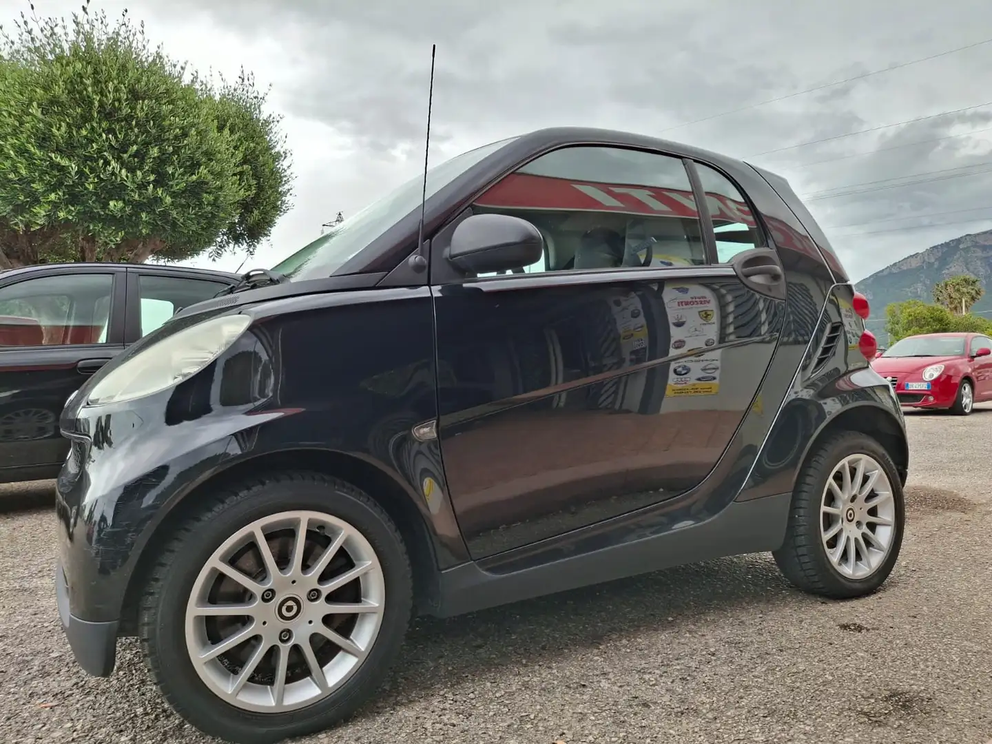 smart forTwo 1.0 OK NEOPATENTATI Noir - 1