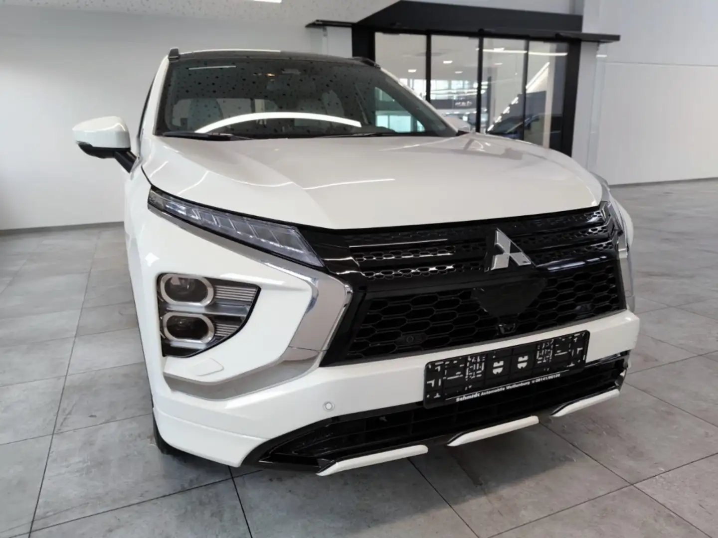 Mitsubishi Eclipse Cross 2.4 Plug-In Hybrid 4WD Top PANO NAVI Weiß - 1