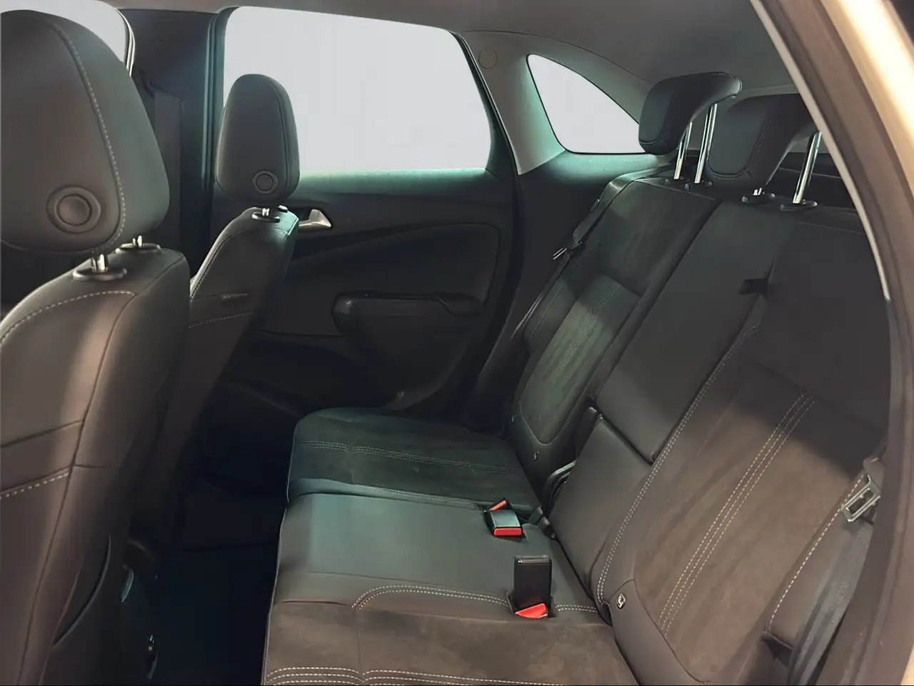 Opel Crossland X Ultimate - Kamera / Navi / hzb. Sitze & Lenkrad 10