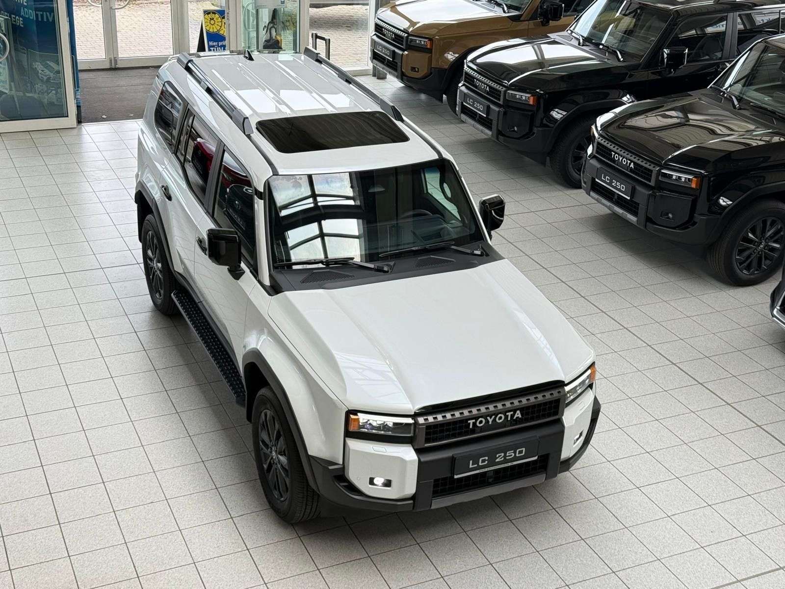 Second hand Toyota Land Cruiser 2.8