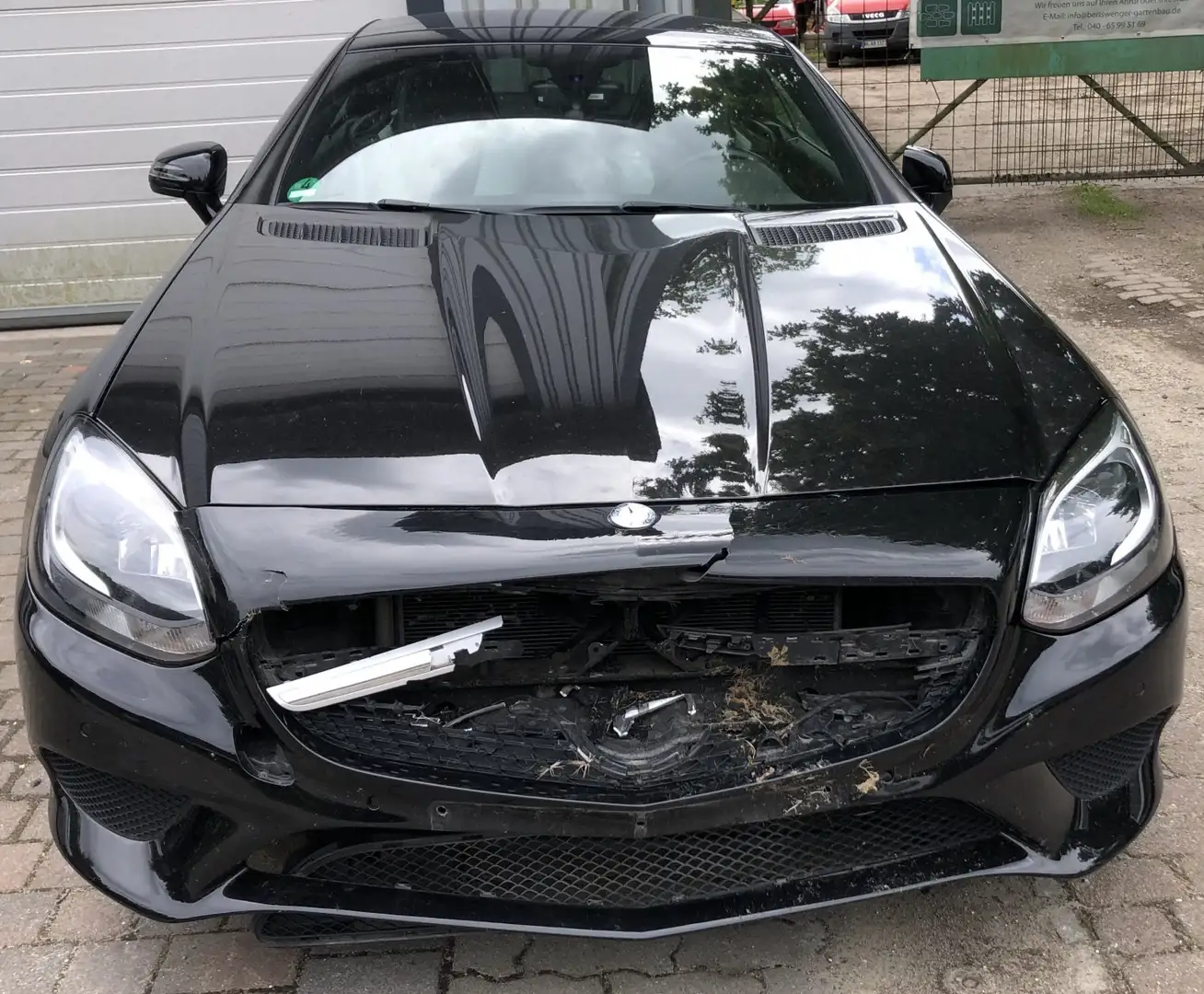 Mercedes-Benz SLC 200 Schwarz - 2