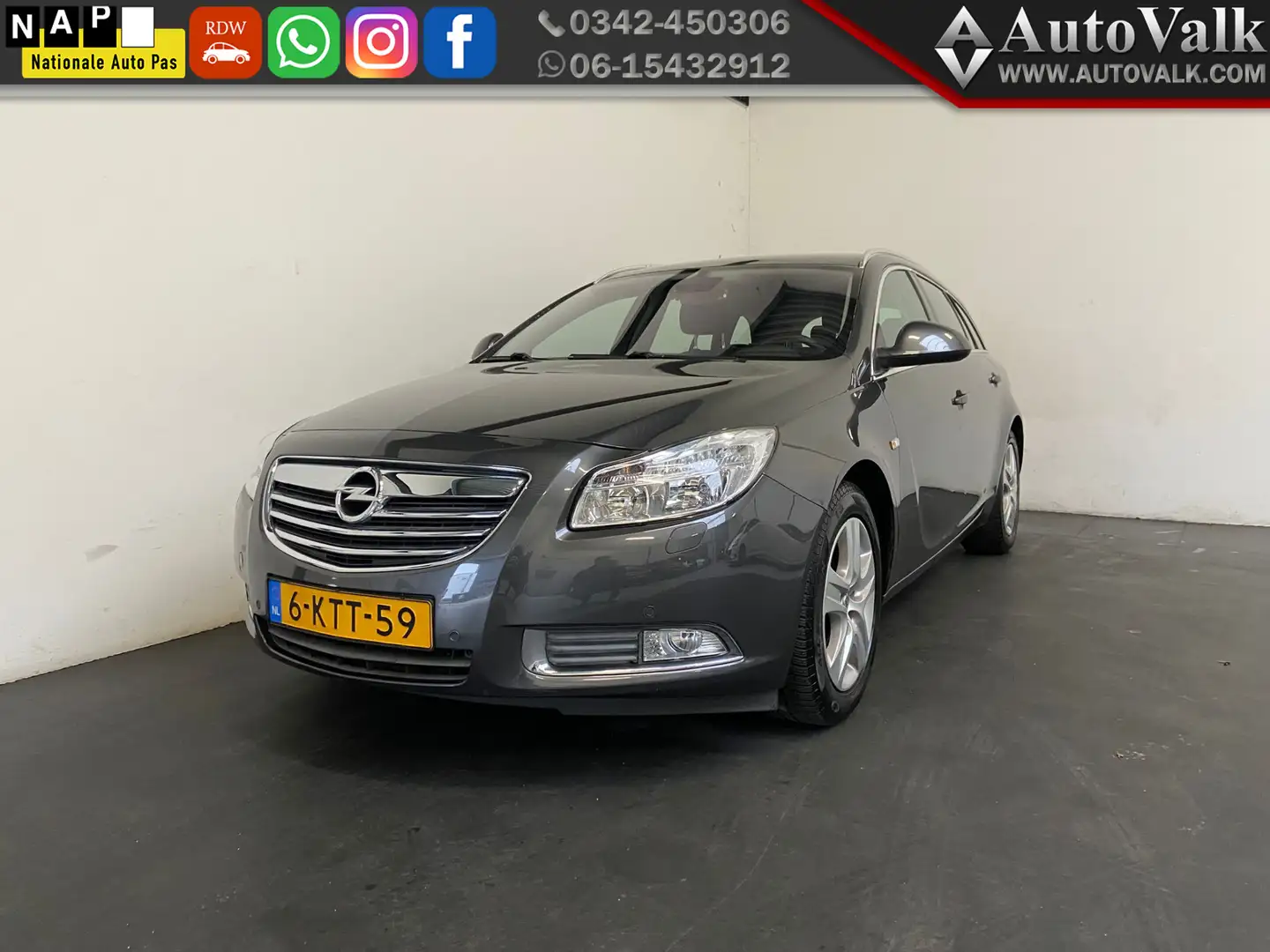 Opel Insignia Sports Tourer 1.4 Turbo EcoFLEX Business Edition Grau - 1