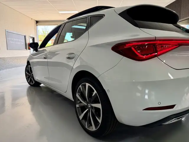 Seat Leon view 8