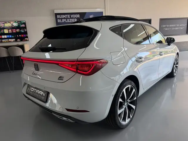 Seat Leon view 3