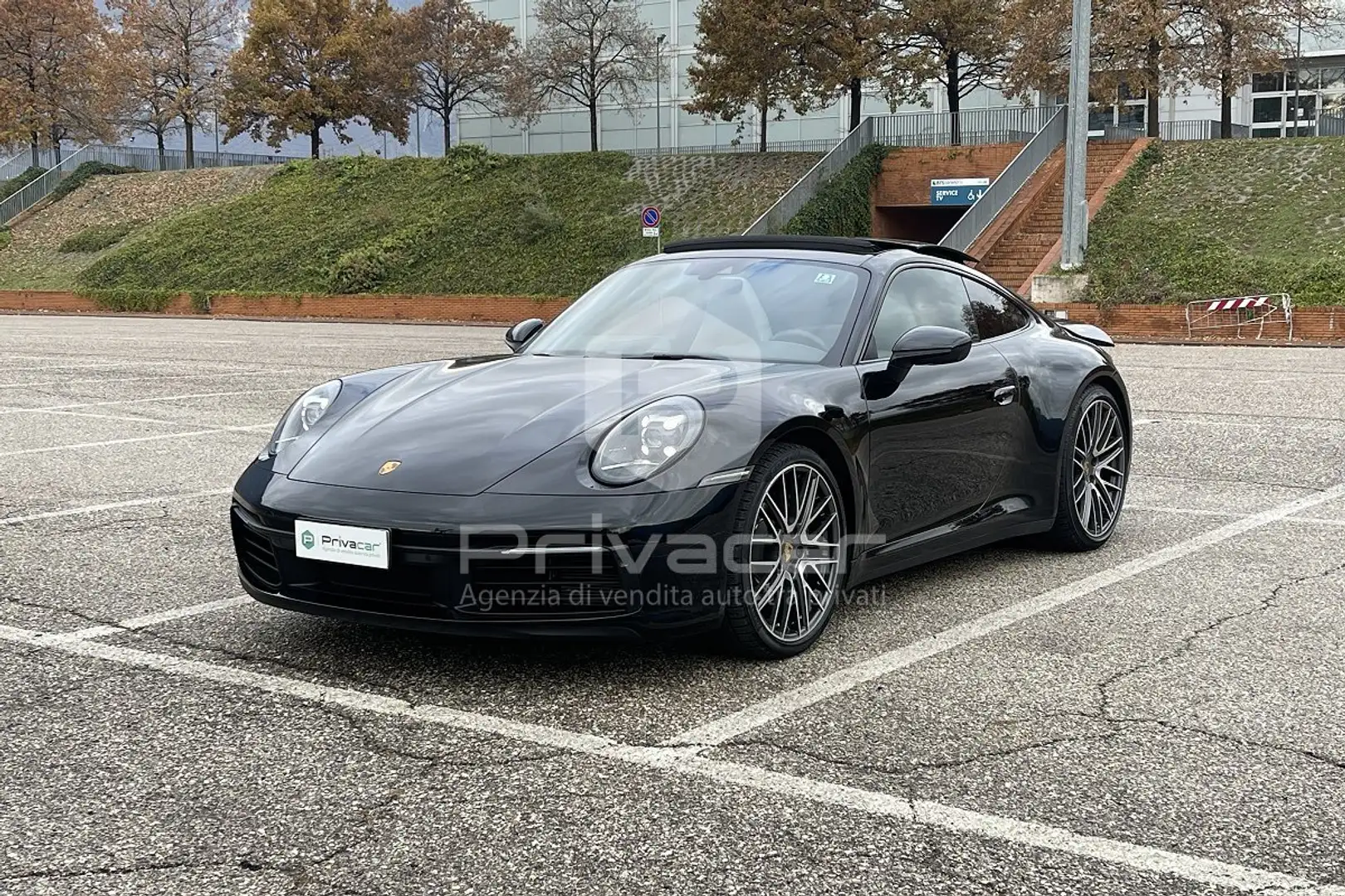 Porsche 992 911 Carrera Nero - 1