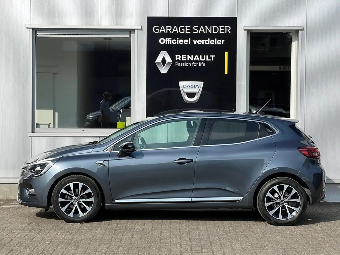 Renault Clio TCe 100 Pk Edition One Grijs - 2