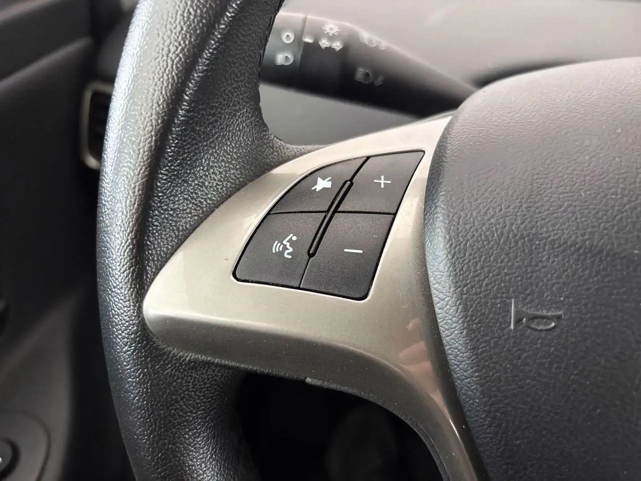 Lancia Ypsilon 2023 — фото 12