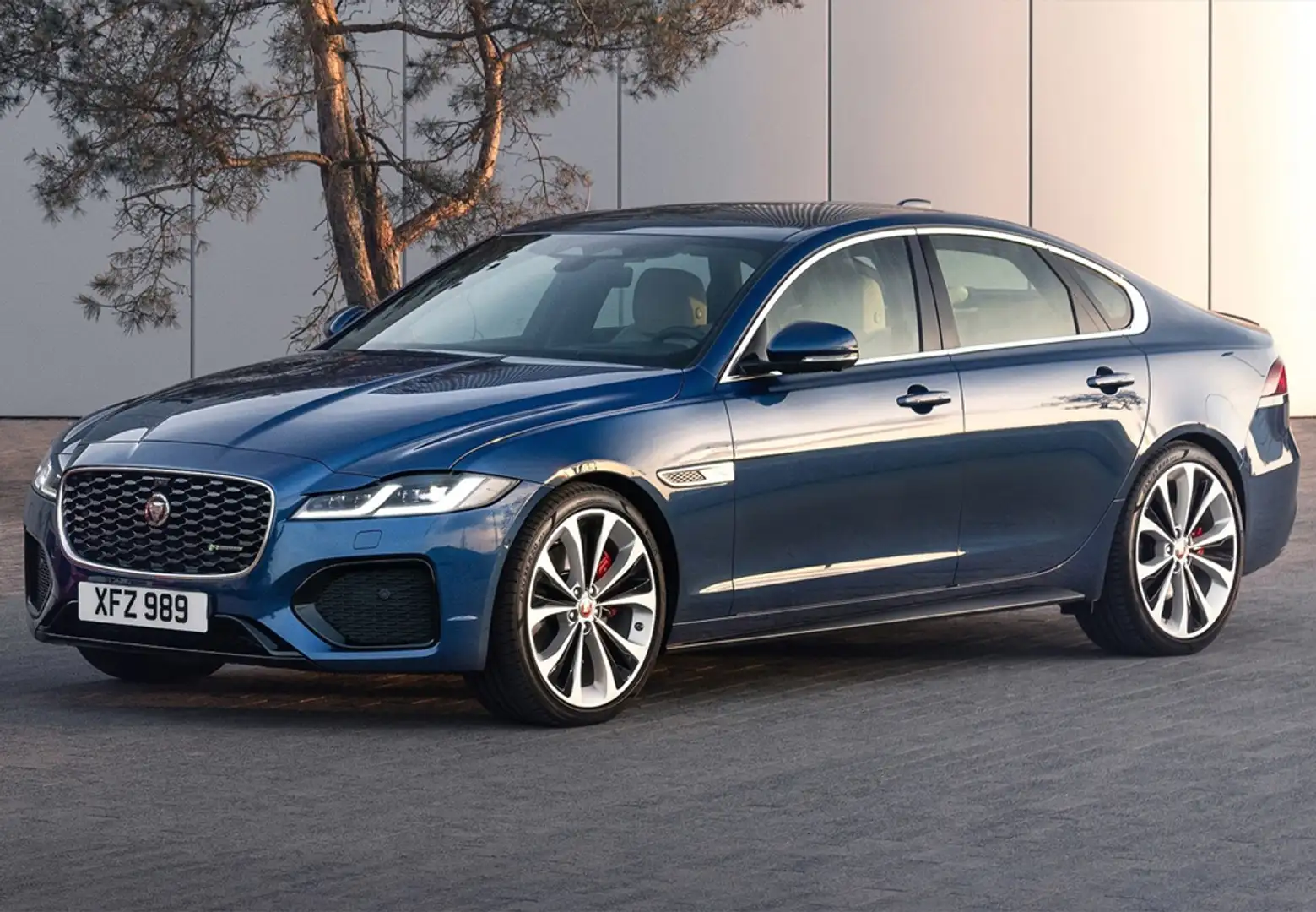 Jaguar XF Sportbrake 2.0D i4 R-Dynamic SE Aut. 204 - 1