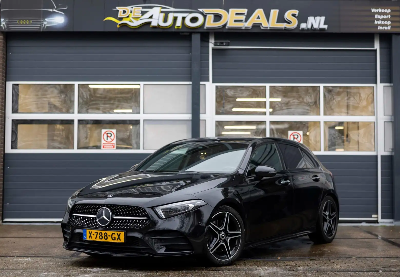 Mercedes-Benz A 220 Premium Plus Noir - 2