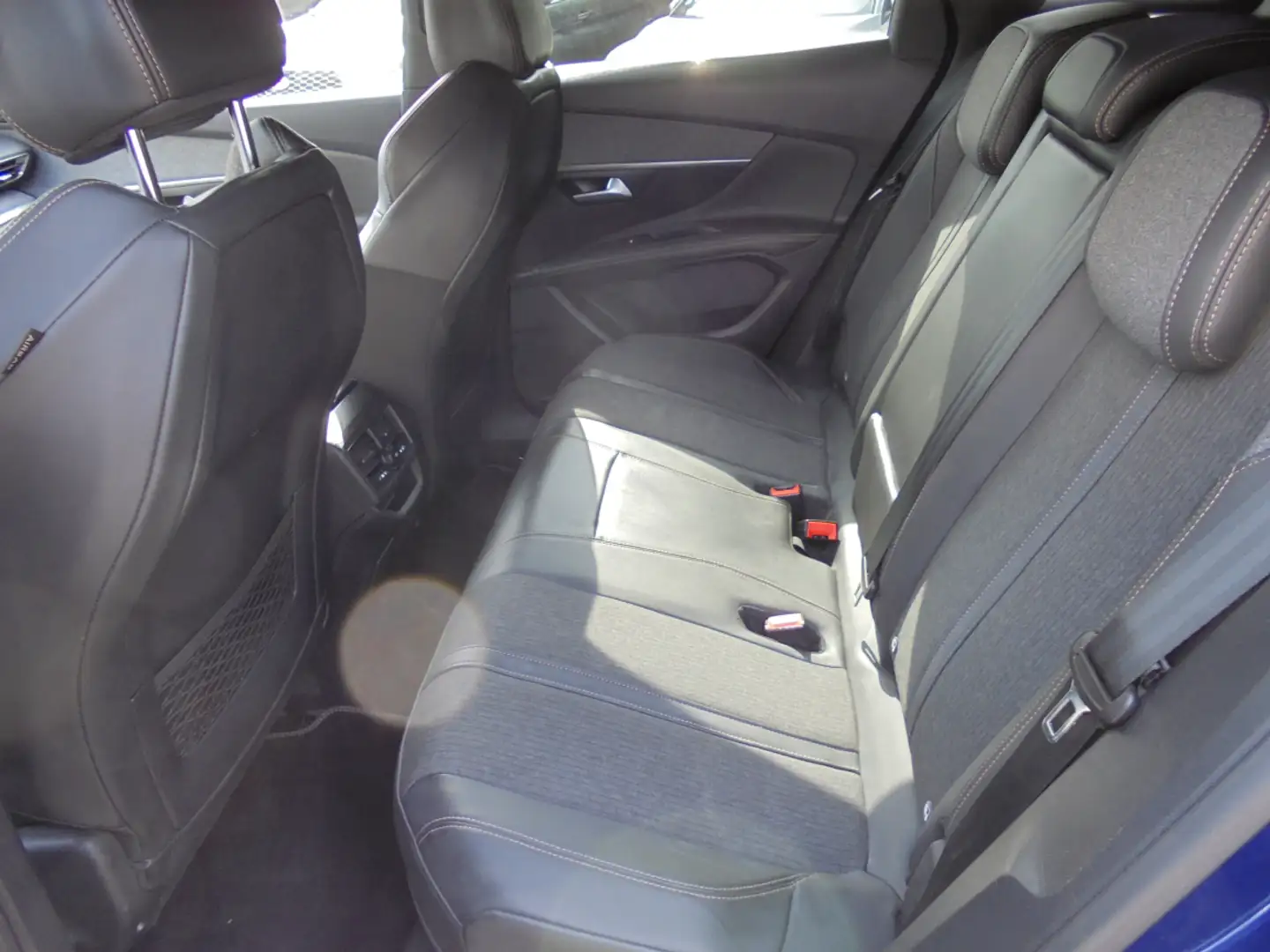 Peugeot 3008 Hybrid4 300 e-EAT8 GT Line - 2