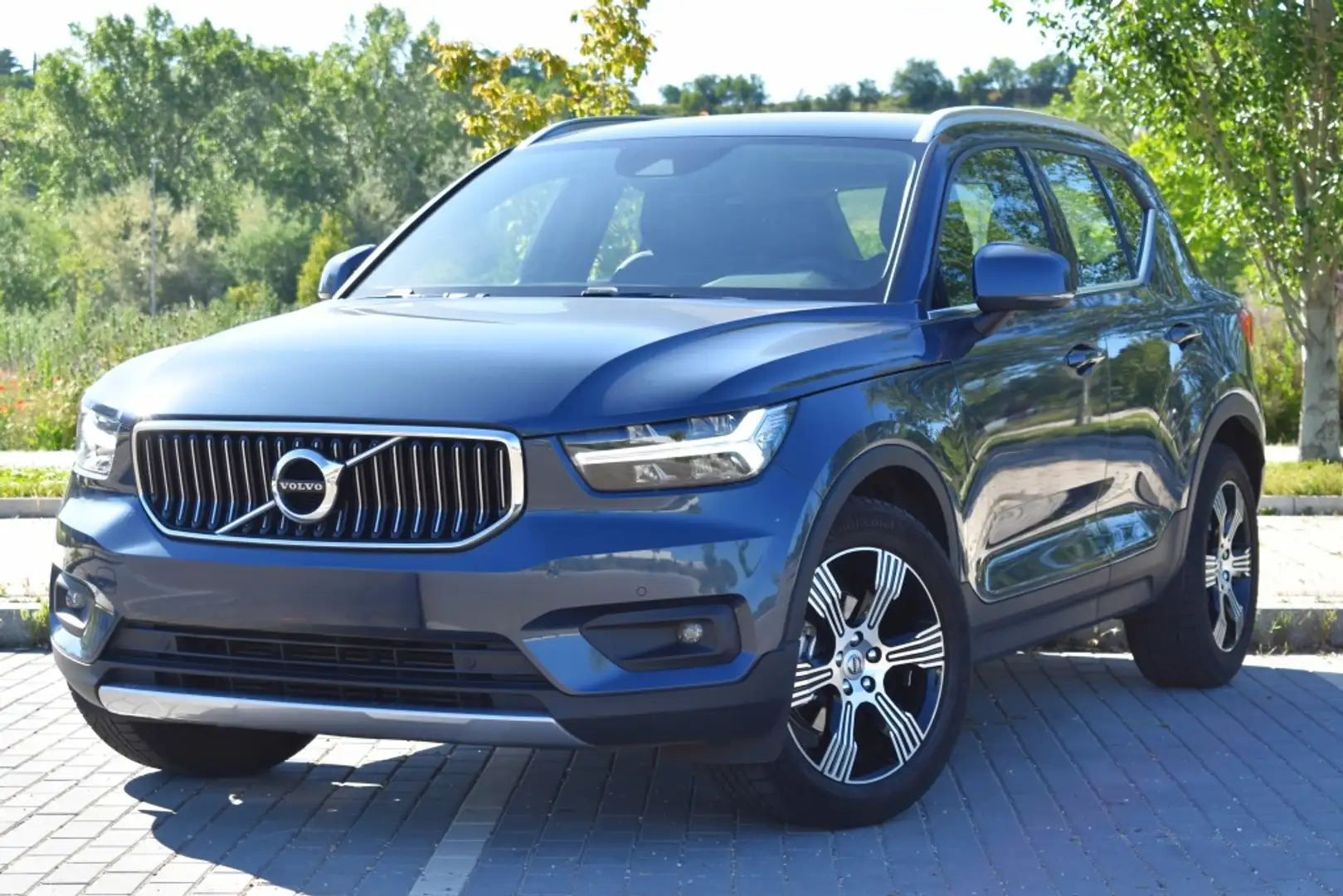Volvo XC40 D3 Inscription Aut. Azul - 2