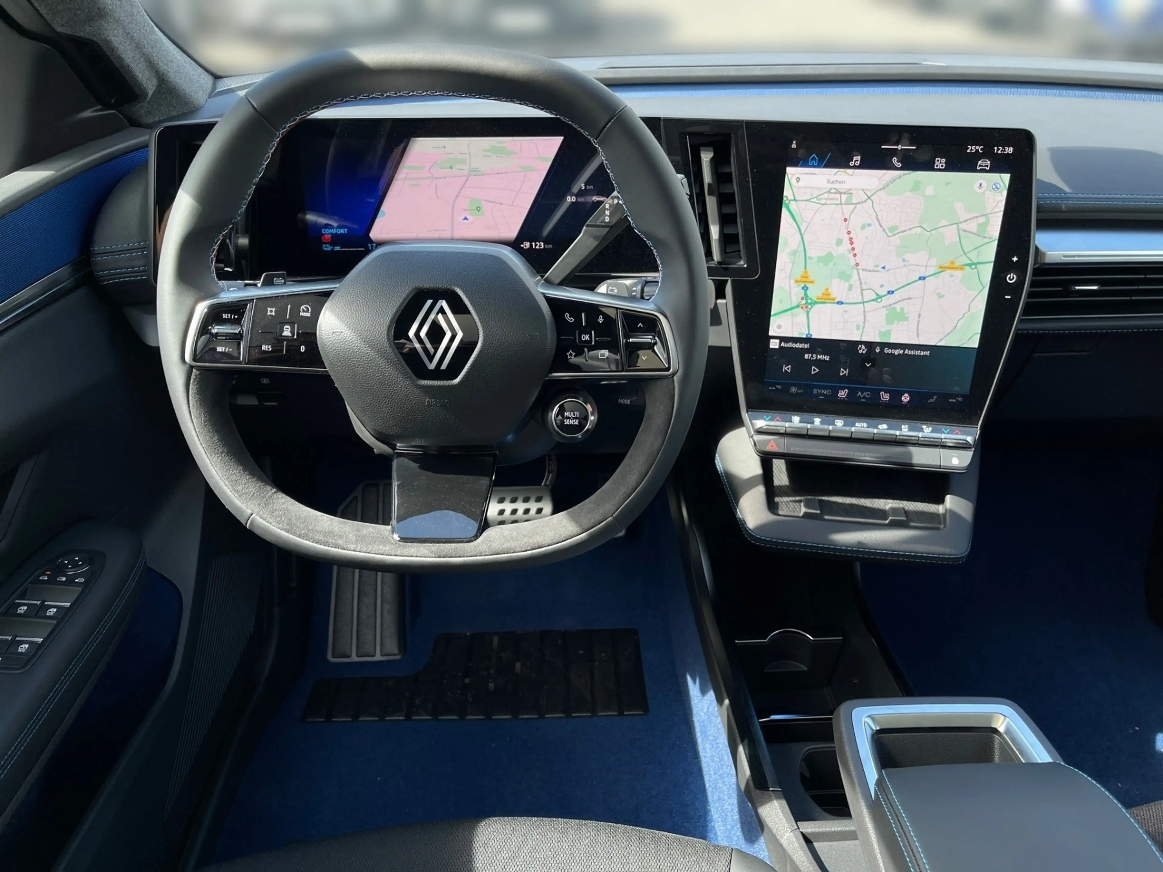 Renault Scenic E-Tech Esprit Alpine 220 Long Range *PDC* — photo 9