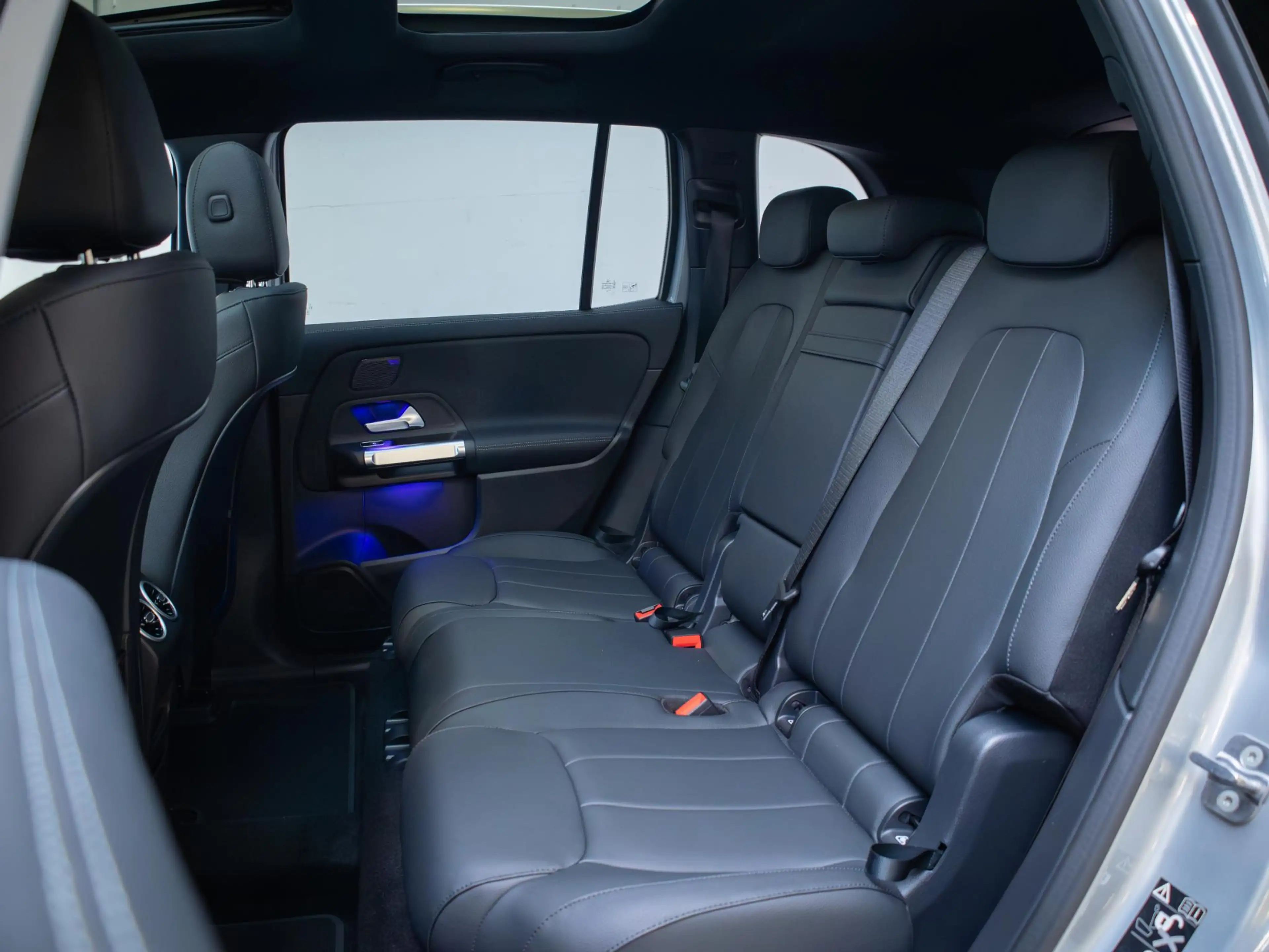 Mercedes-Benz EQB 250 250+ Business Solution Luxury 71 kWh |Panorama dak — photo 9