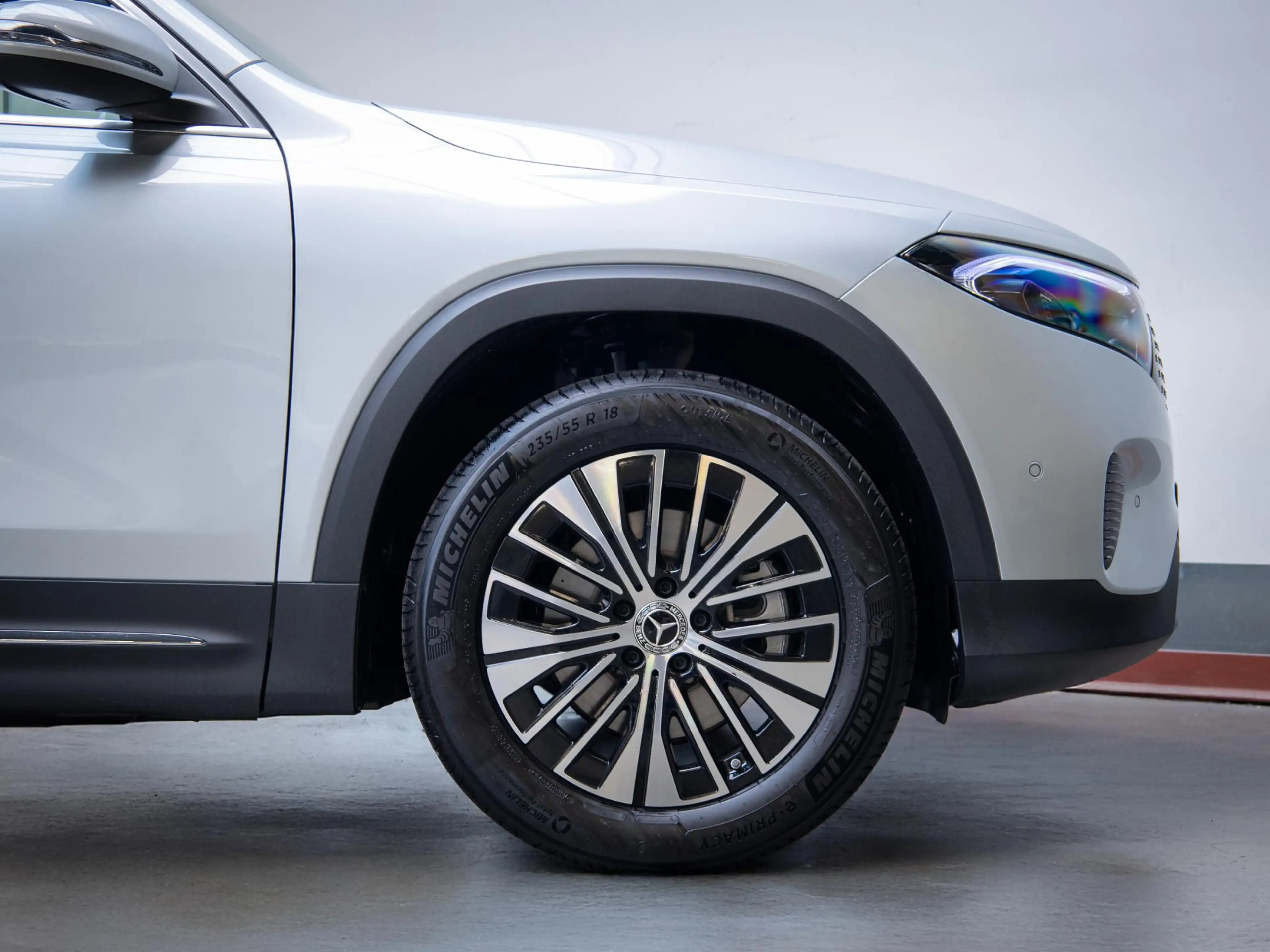 Mercedes-Benz EQB 250 250+ Business Solution Luxury 71 kWh |Panorama dak — photo 6