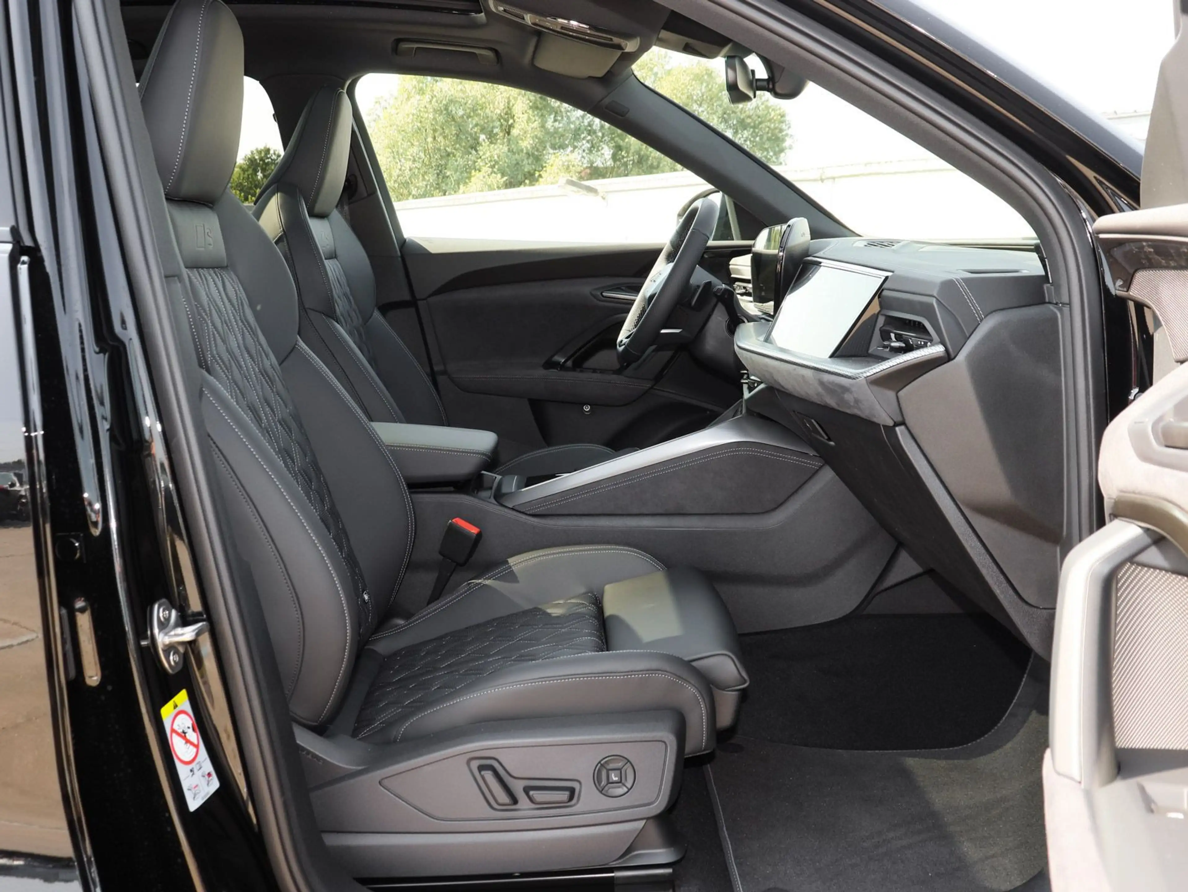Audi Q5 TDI quattro 150 kW S tronic S line Pano Stand — photo 8