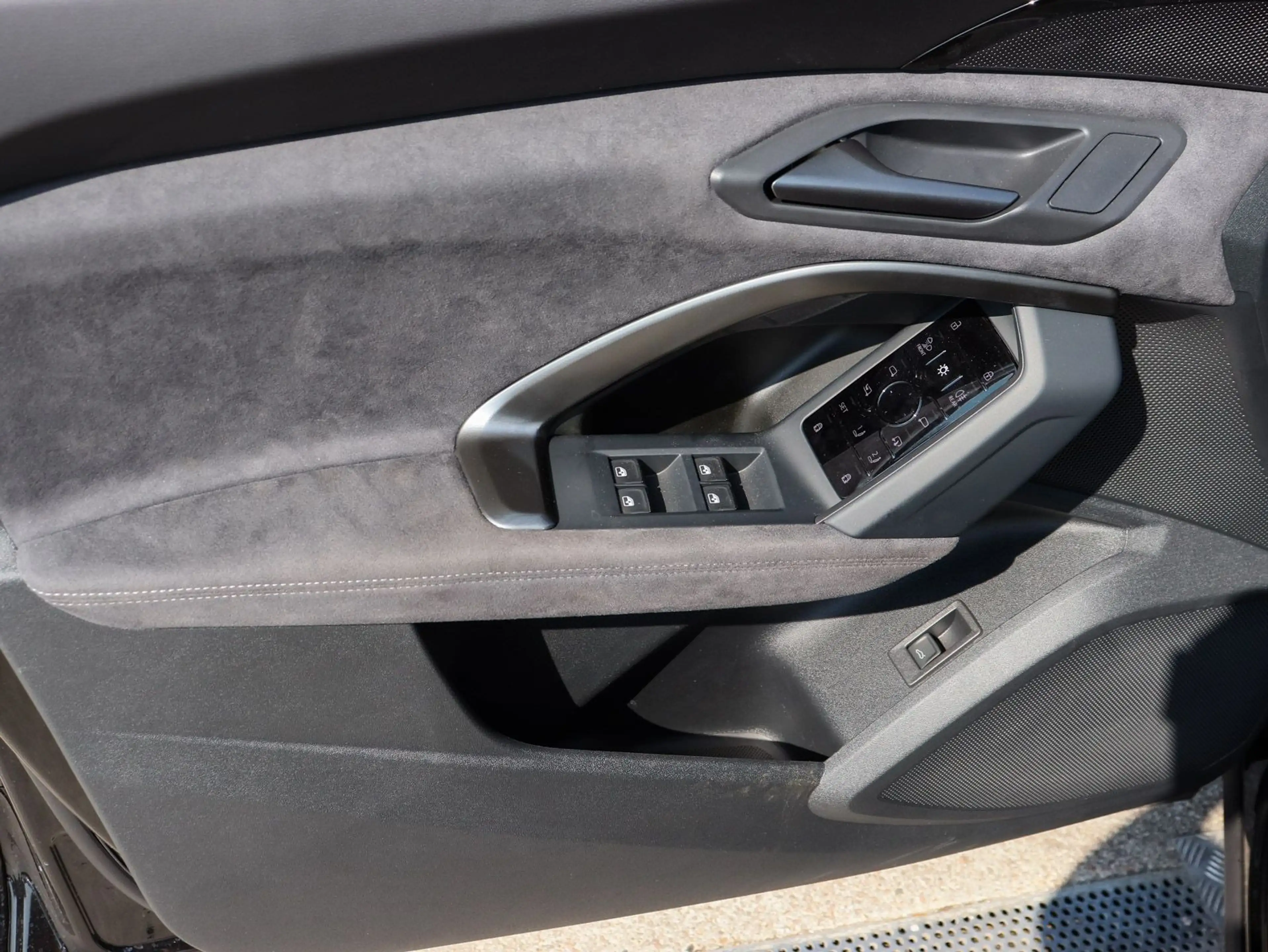 Audi Q5 TDI quattro 150 kW S tronic S line Pano Stand — photo 14