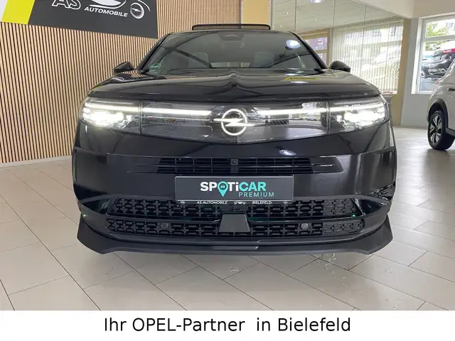 Opel Grandland view 2