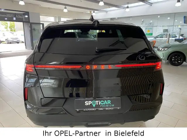 Opel Grandland view 5