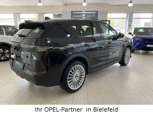 Opel Grandland view 4