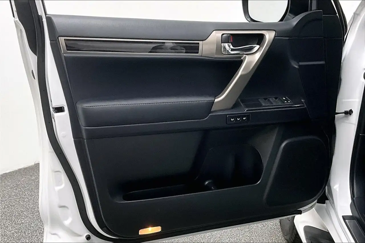 Lexus GX снимка Lexus GX