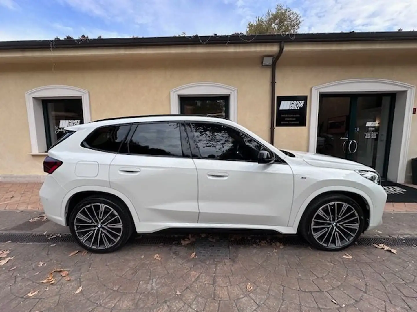 BMW X1 X1 U11 sdrive18d MSport Edition Signature auto Blanc - 1