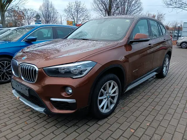 BMW X1 sDrive 18 d xLine Navi AHZV Klima Sitzheizung