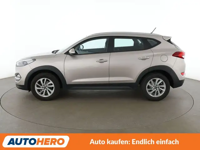 Hyundai Tucson view 3