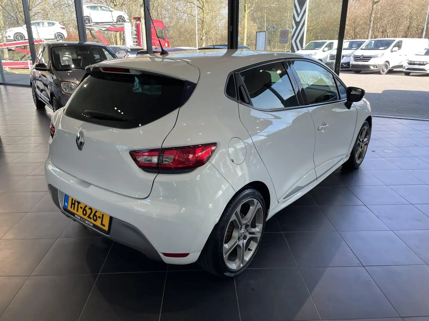 Renault Clio 1.2 GT Wit - 2