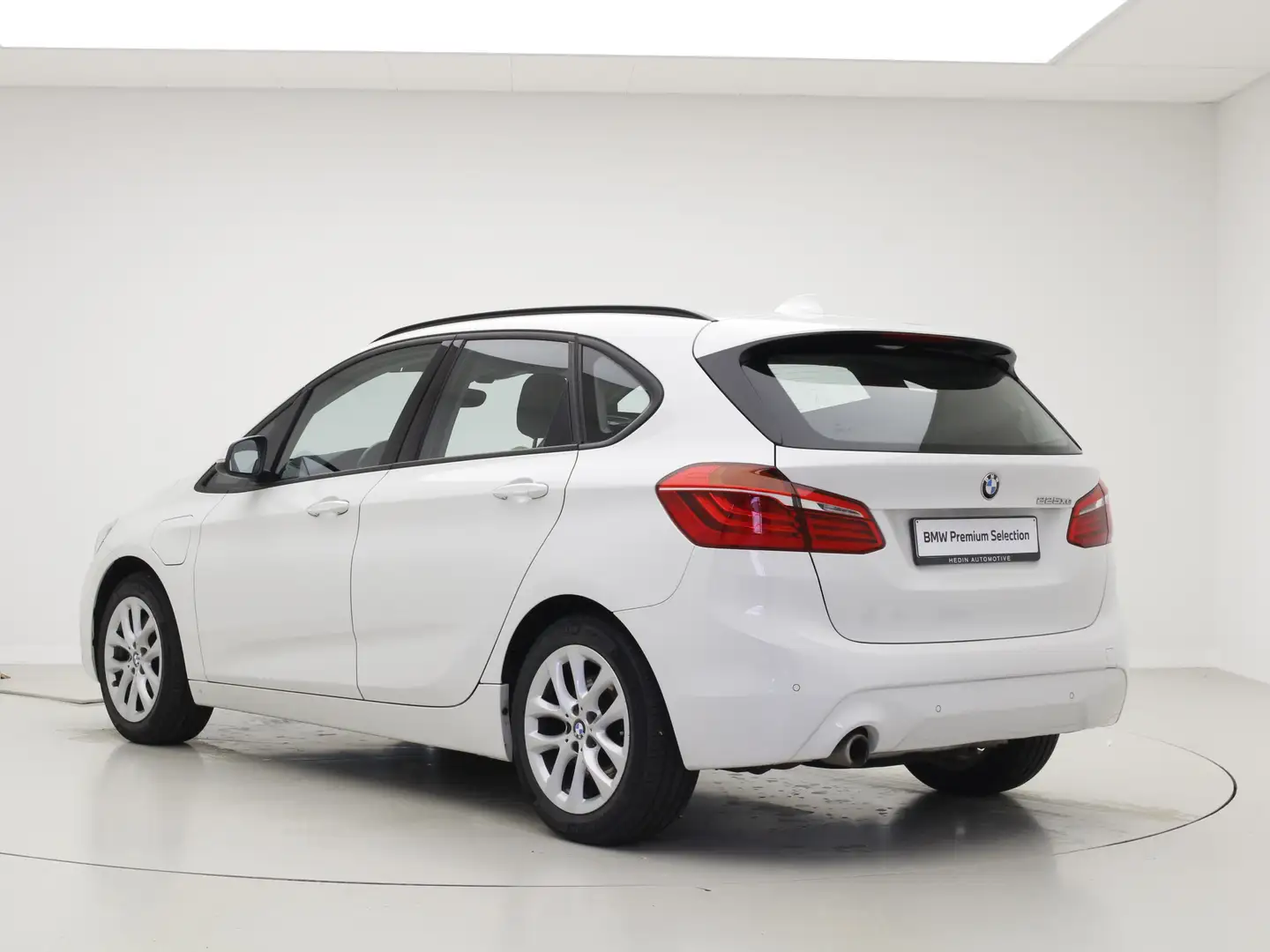 BMW 225 2-serie Active Tourer 225xe Executive | Head-Up | Wit - 2