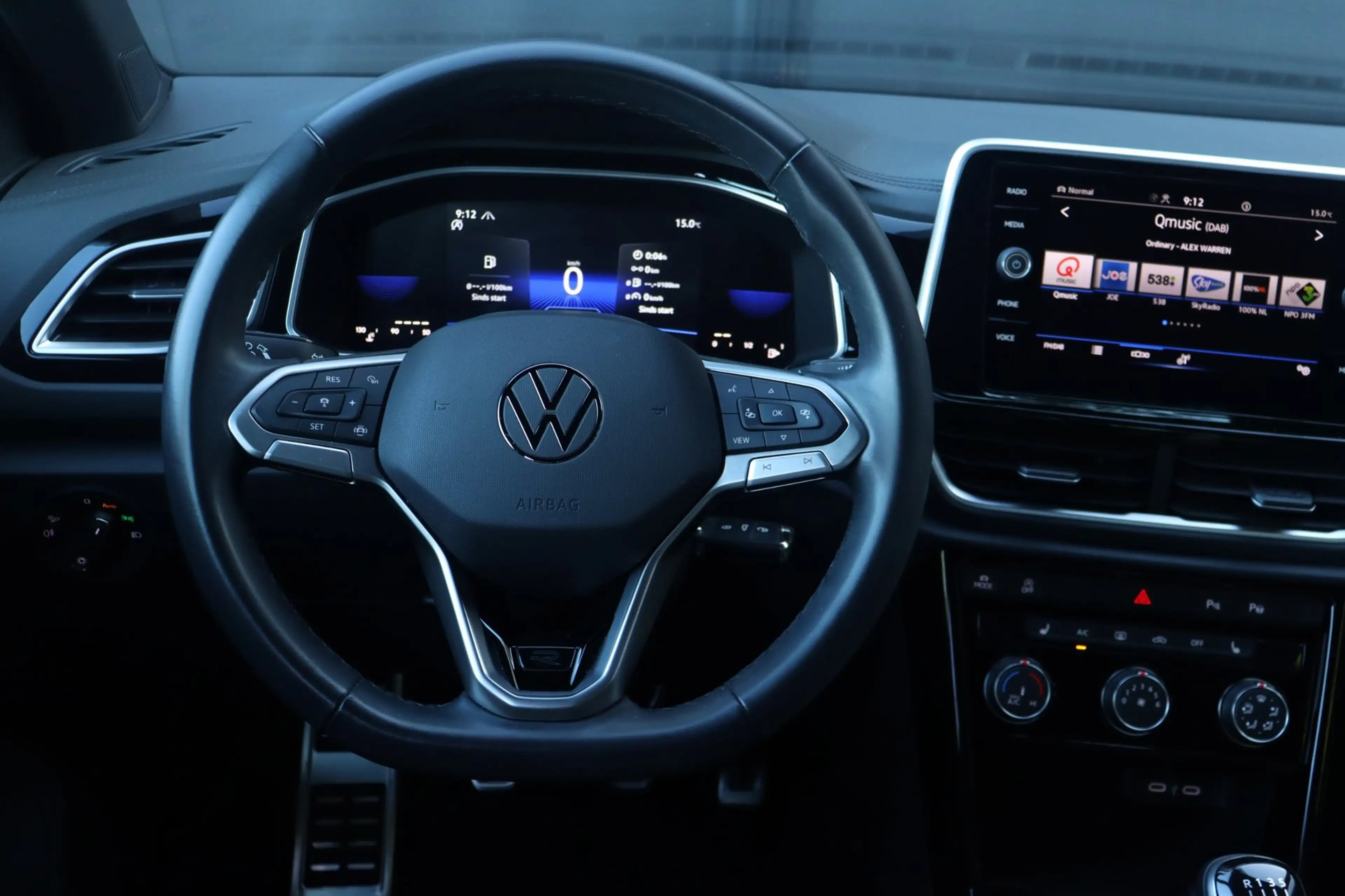 Volkswagen T-Roc 1.0 TSI R-Line — photo 14