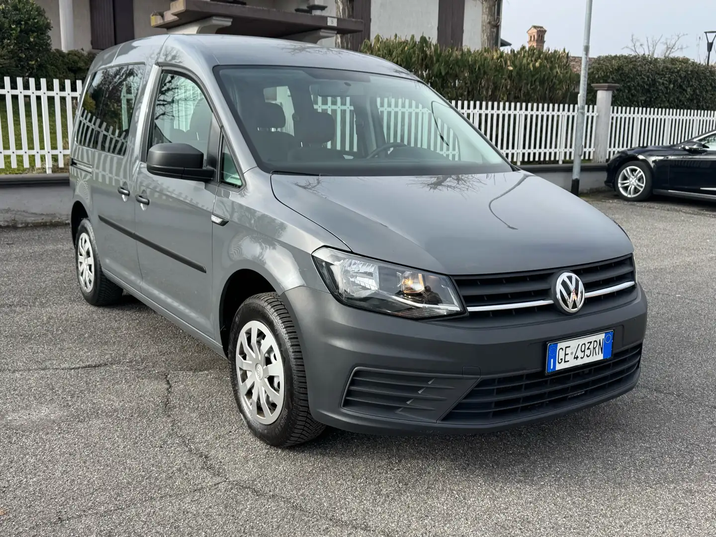 Volkswagen Caddy 2.0 tdi Gris - 1
