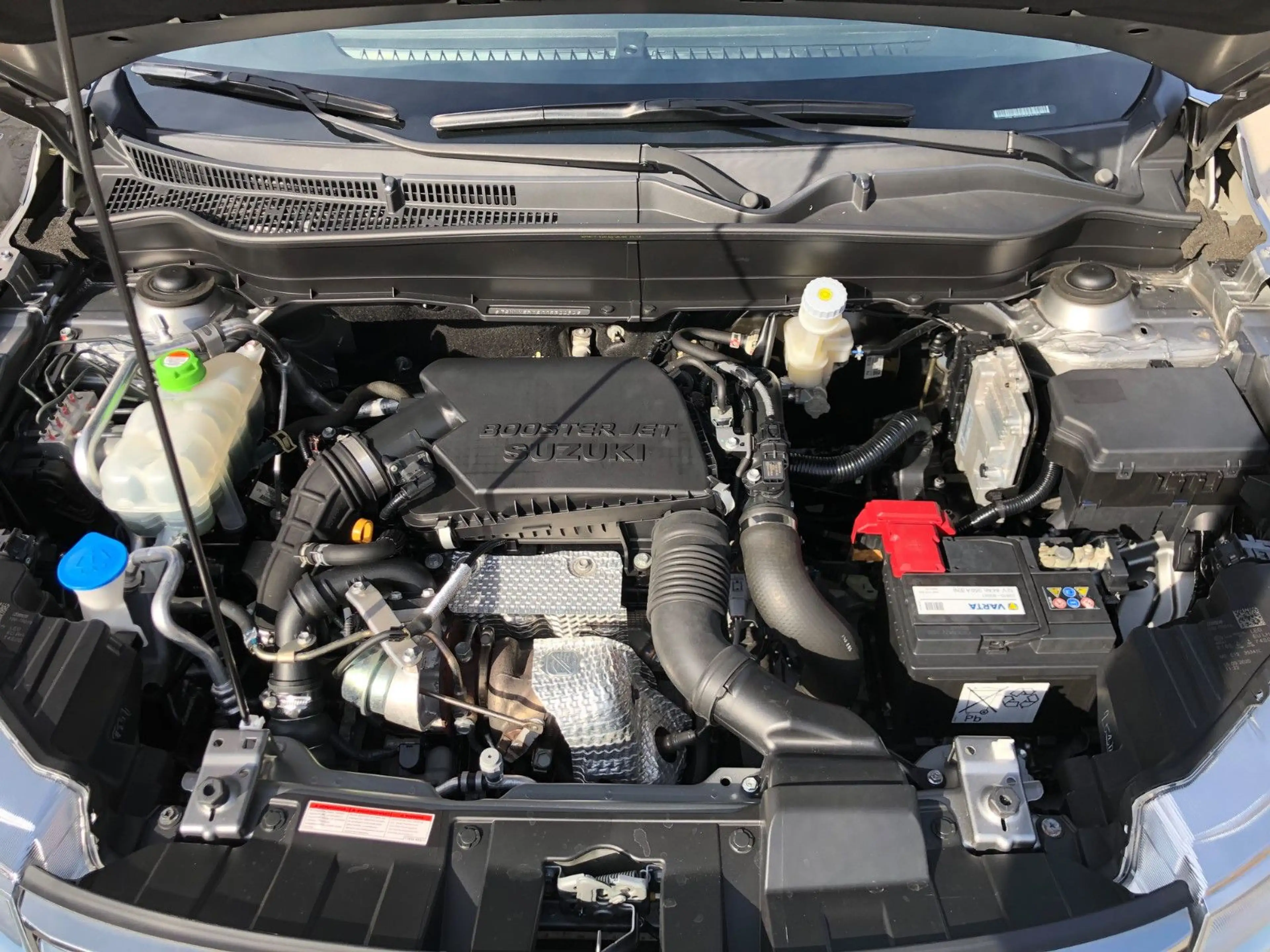Suzuki Vitara VITARA 1.4 BOOSTERJET HYBRID COMFORT+ 4x4 — photo 8