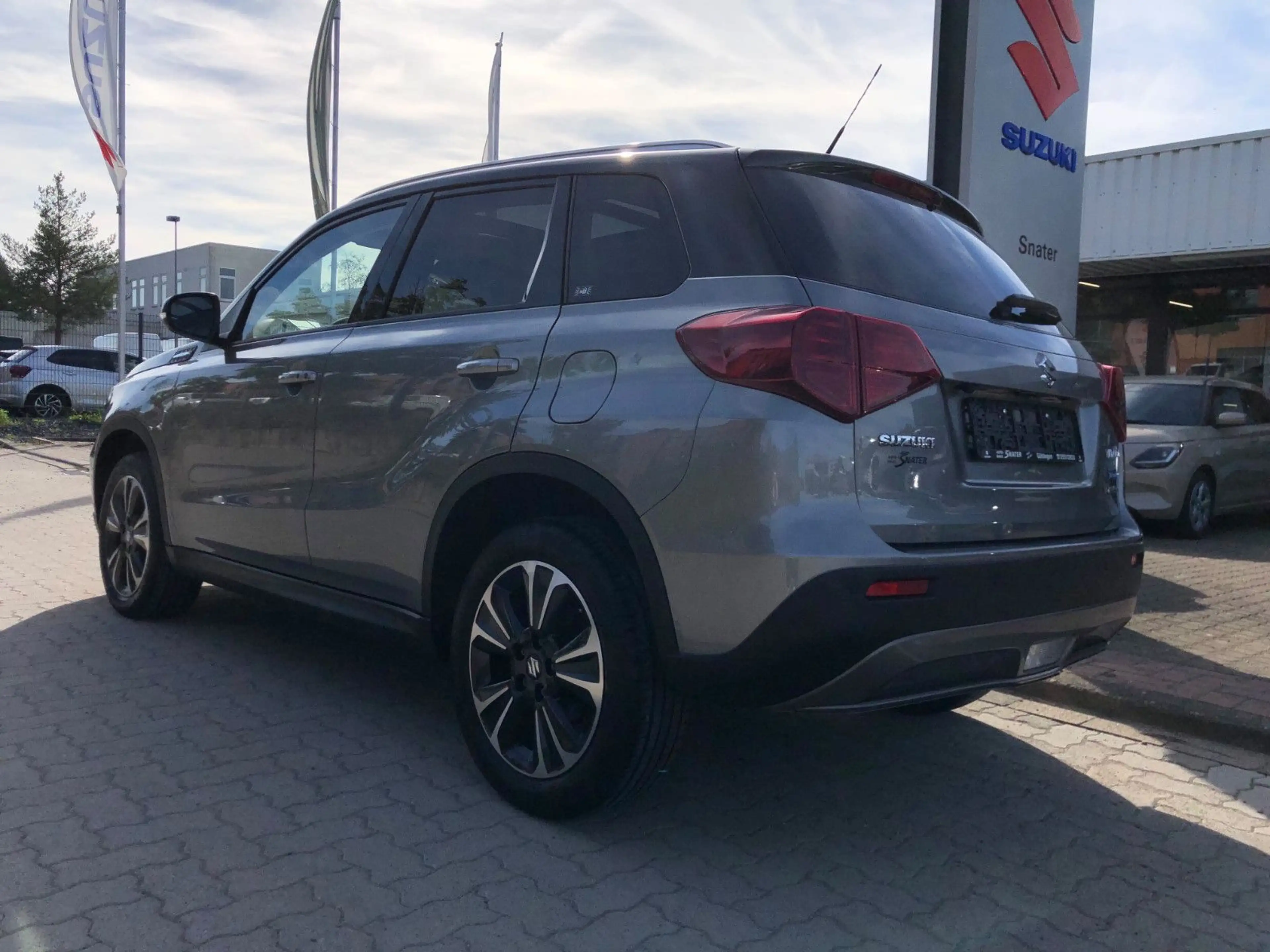 Suzuki Vitara VITARA 1.4 BOOSTERJET HYBRID COMFORT+ 4x4 — photo 2