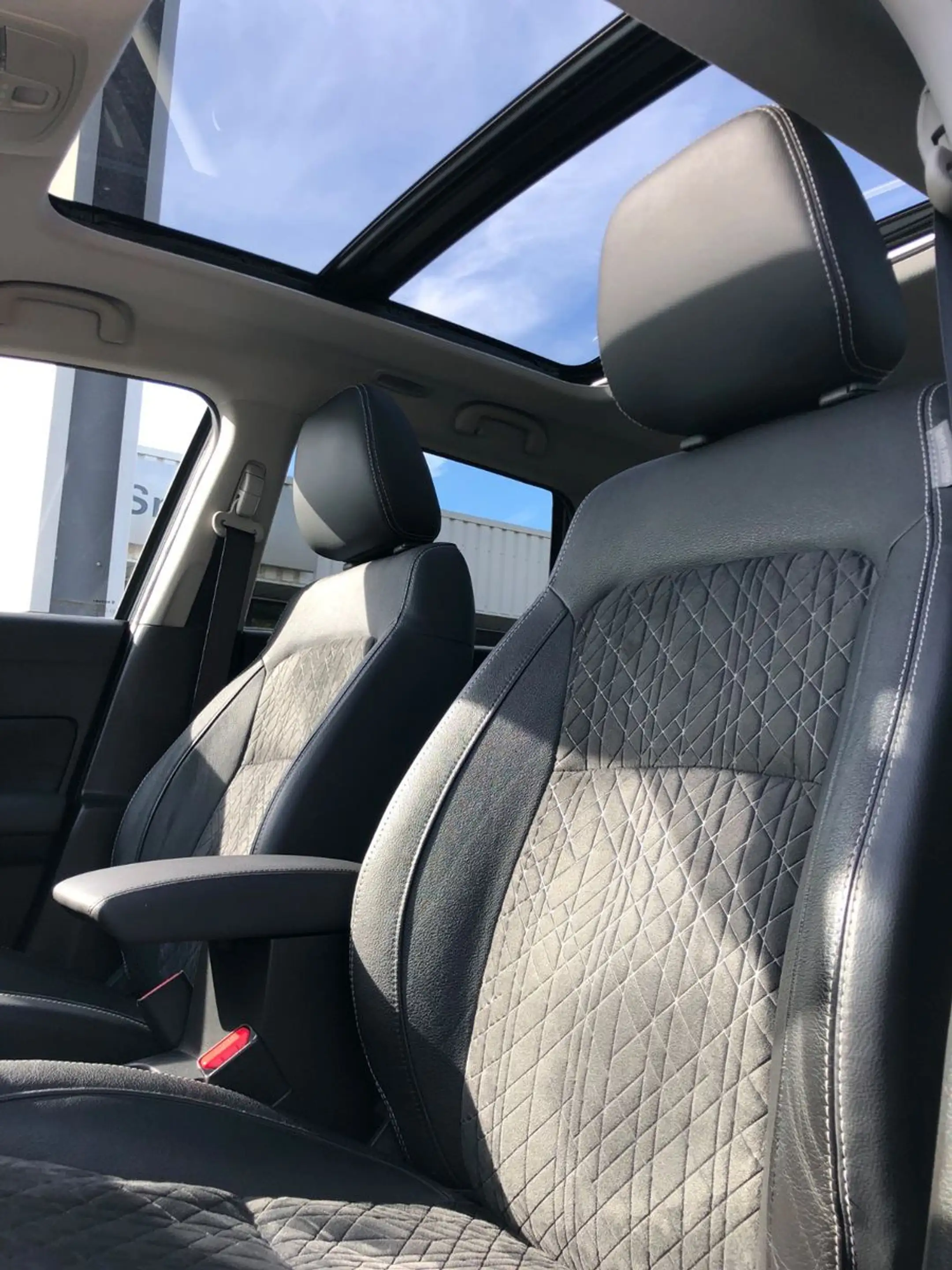 Suzuki Vitara VITARA 1.4 BOOSTERJET HYBRID COMFORT+ 4x4 — photo 9