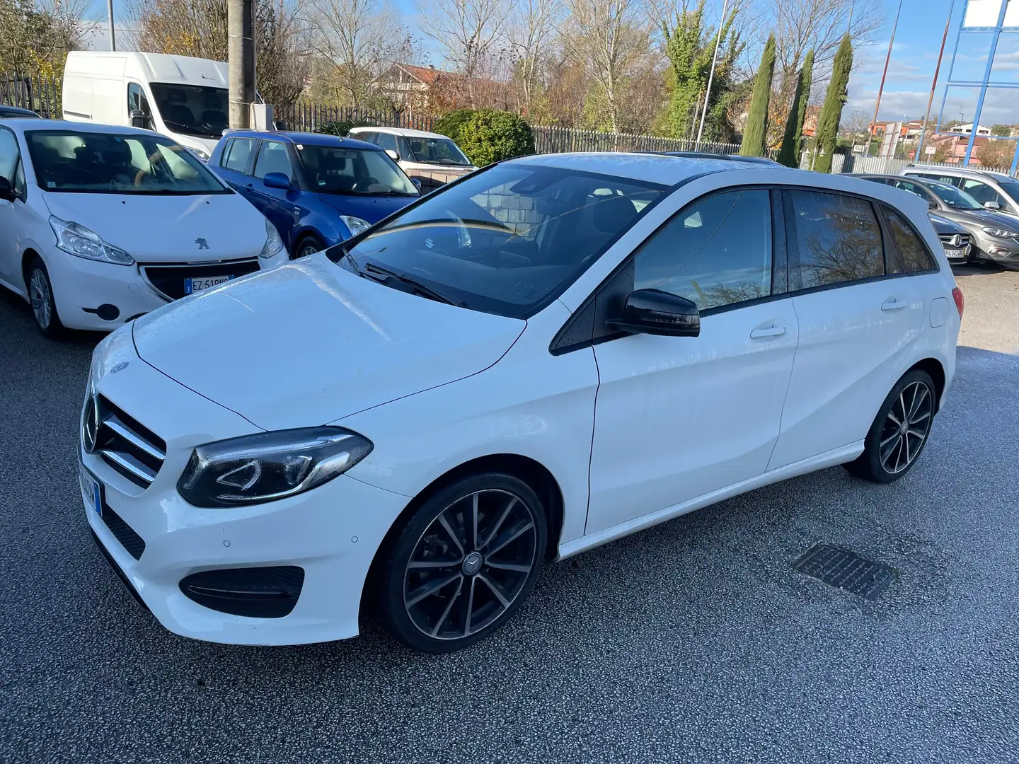 Mercedes-Benz B 200 Classe B - T246 d (cdi) Premium 4matic auto Bianco - 1