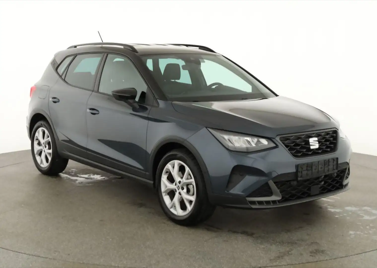SEAT Arona FR 1.0 TSI DSG FR, AHK, Kamera, Winter 85 kW (1... Grau - 1