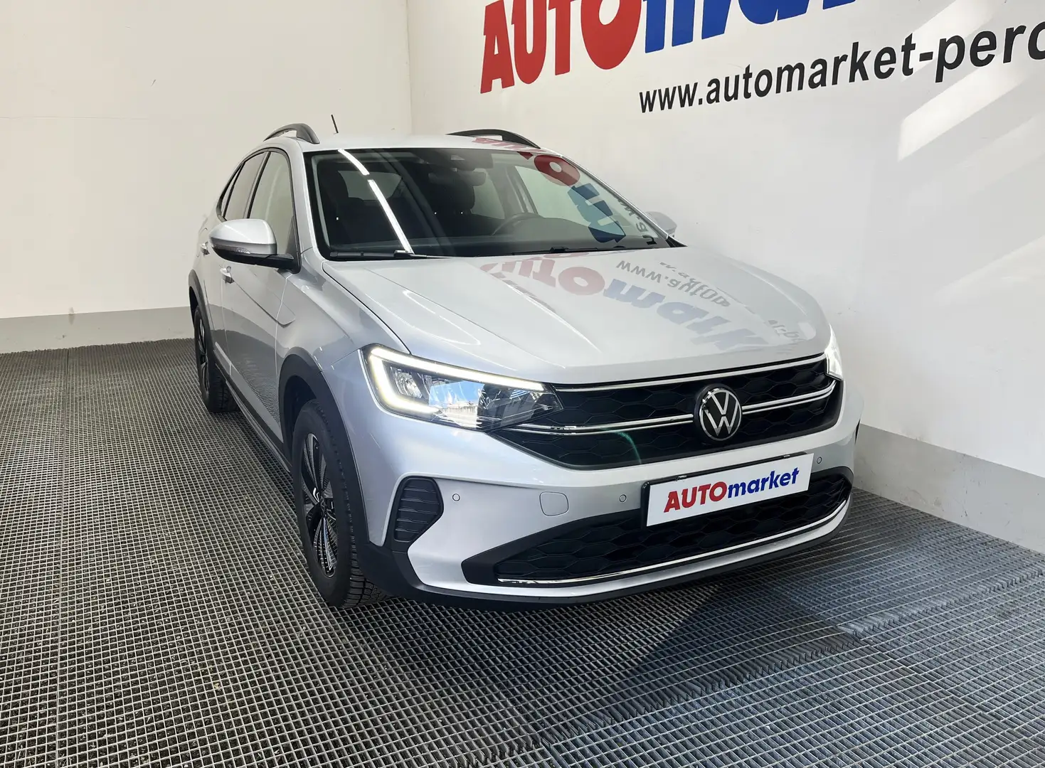 Volkswagen Taigo 1.0 tsi Life 110cv Argento - 2