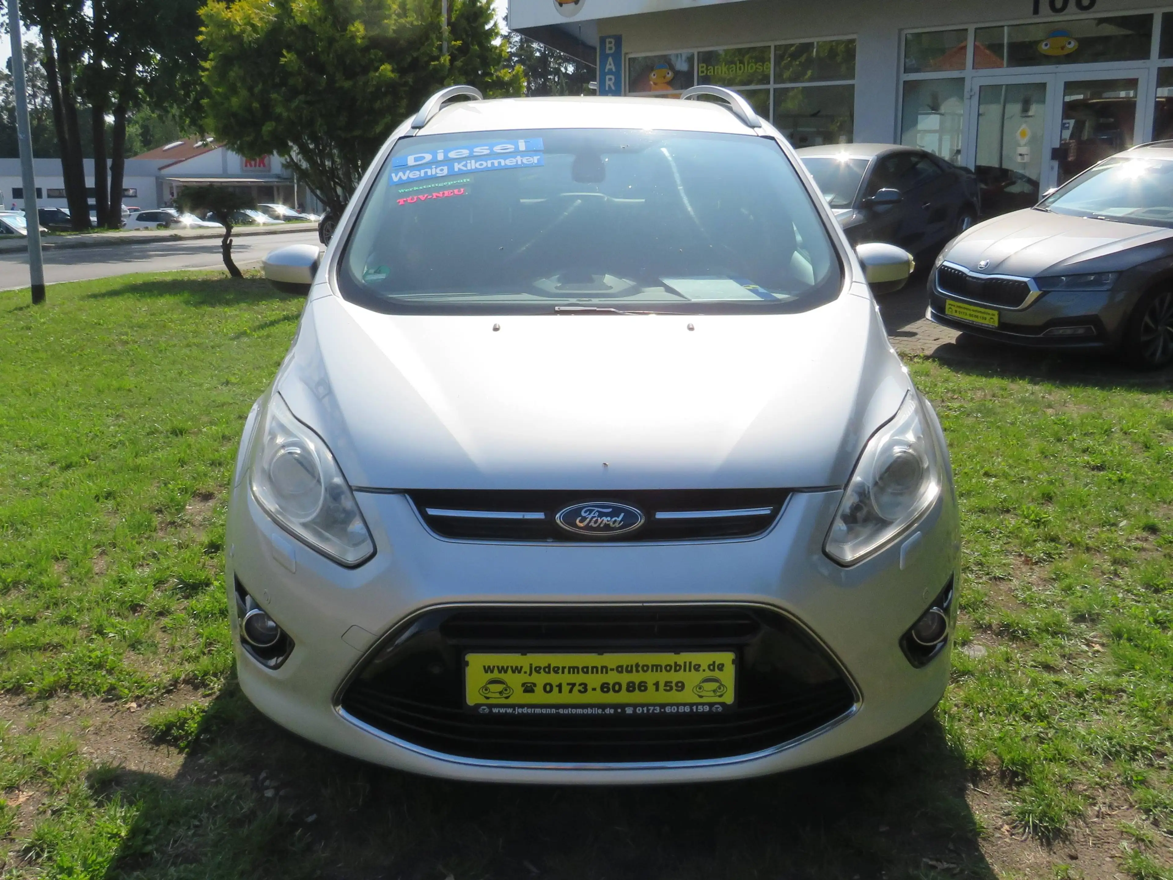Ford Grand C-Max Titanium 6 Sitzer — photo 2