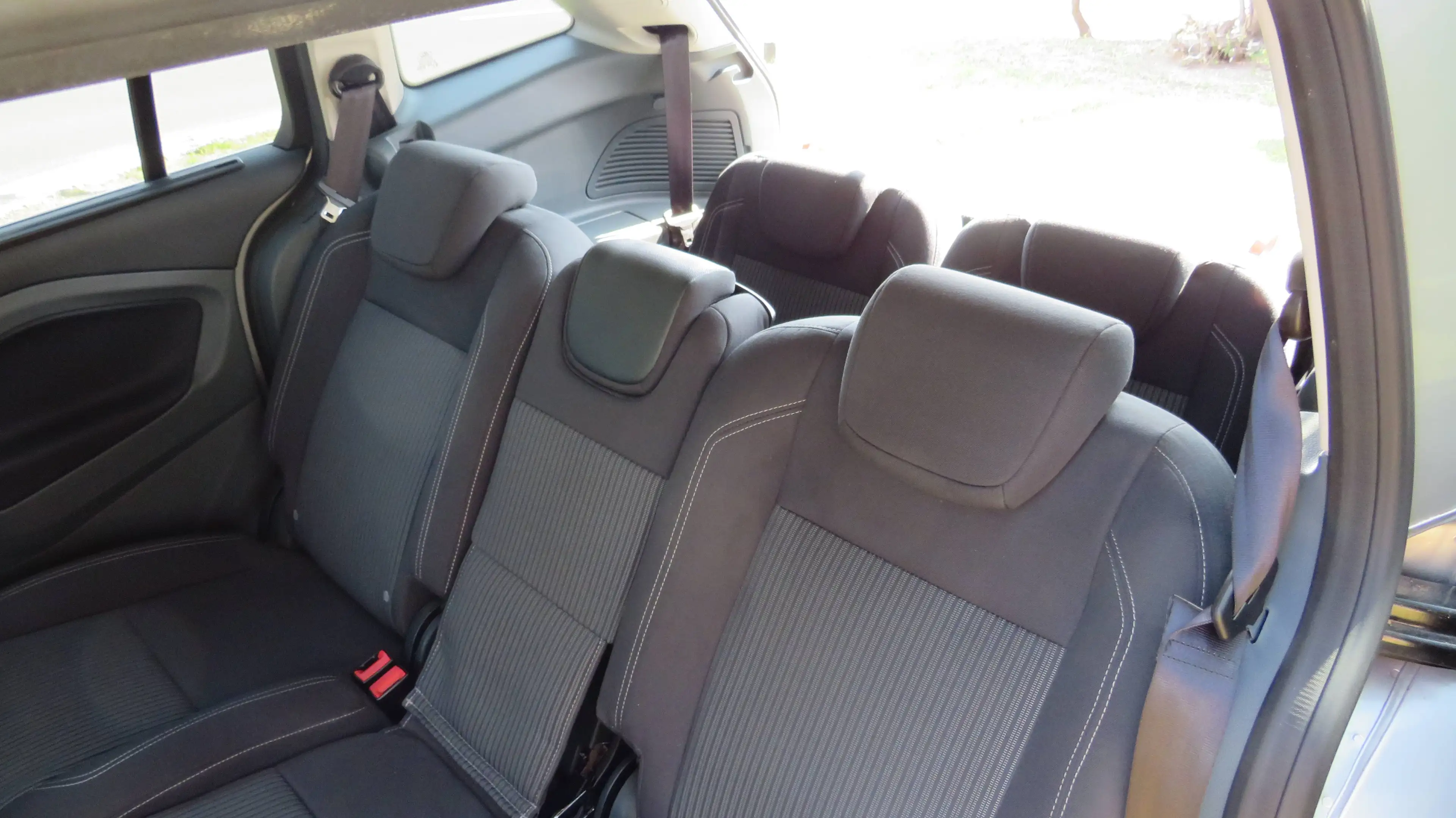 Ford Grand C-Max Titanium 6 Sitzer — photo 15