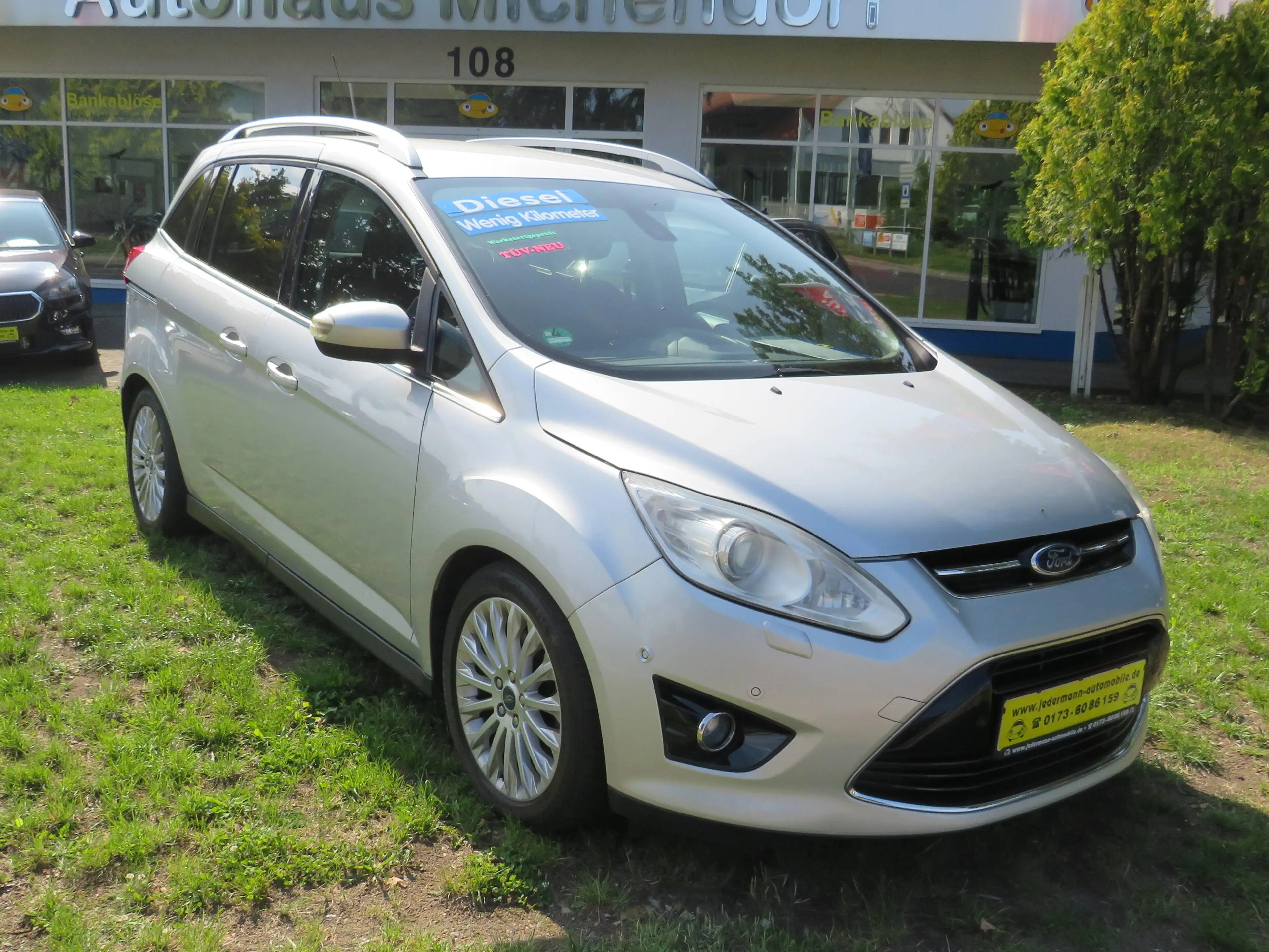 Ford Grand C-Max Titanium 6 Sitzer