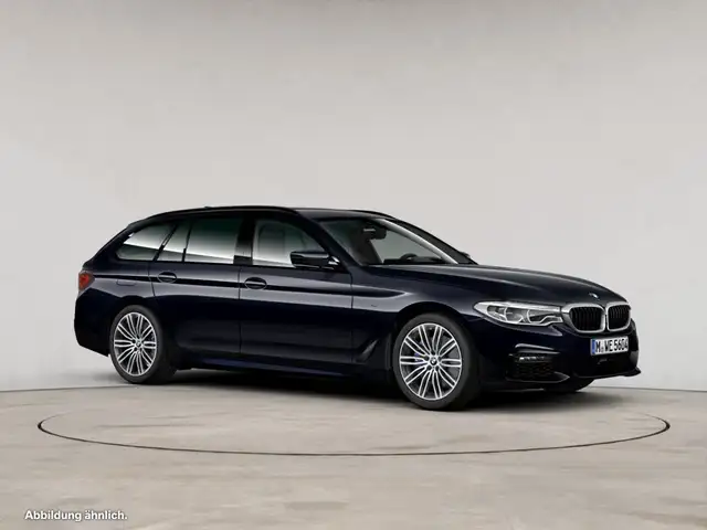 BMW 5 Series view 9
