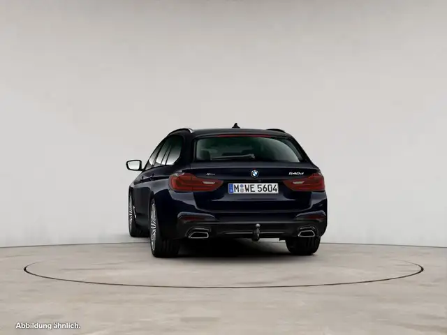 BMW 5 Series view 7