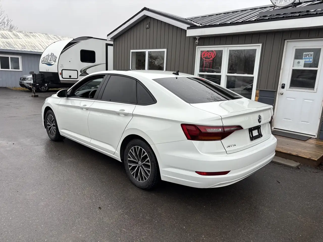 Volkswagen Jetta снимка Volkswagen Jetta