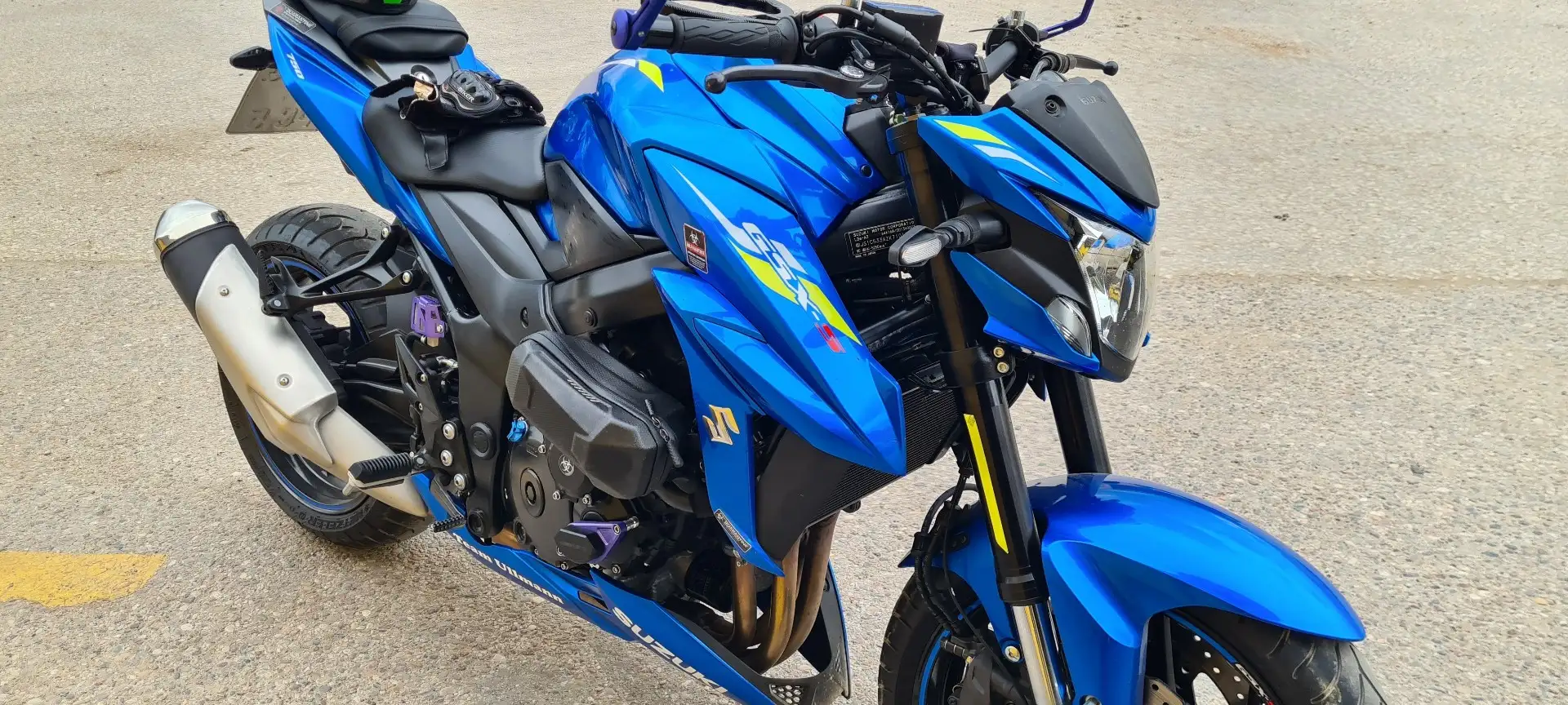 Suzuki GSX 750 Albastru - 2