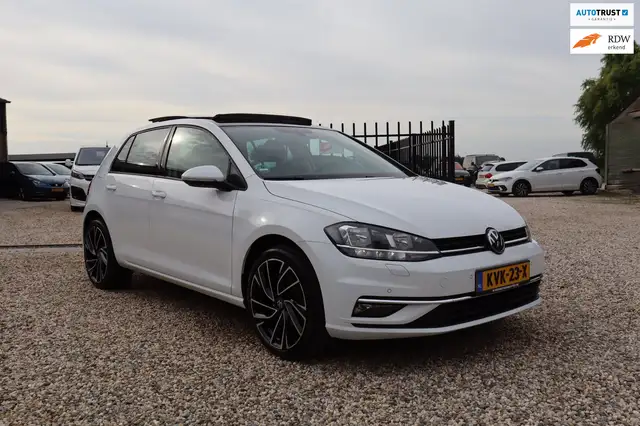 Volkswagen Golf 1.0 TSI Comfortline PANO KEYLESS APP CONNECT