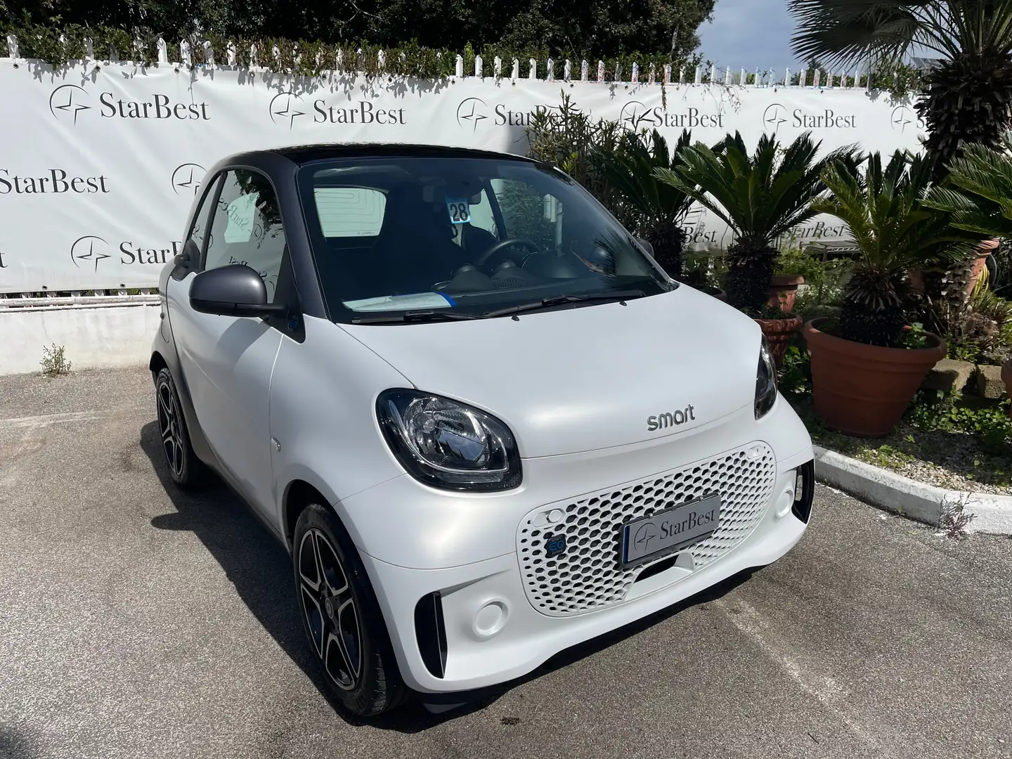 smart forTwo Fortwo eq Pulse 22kW Blanc - 1