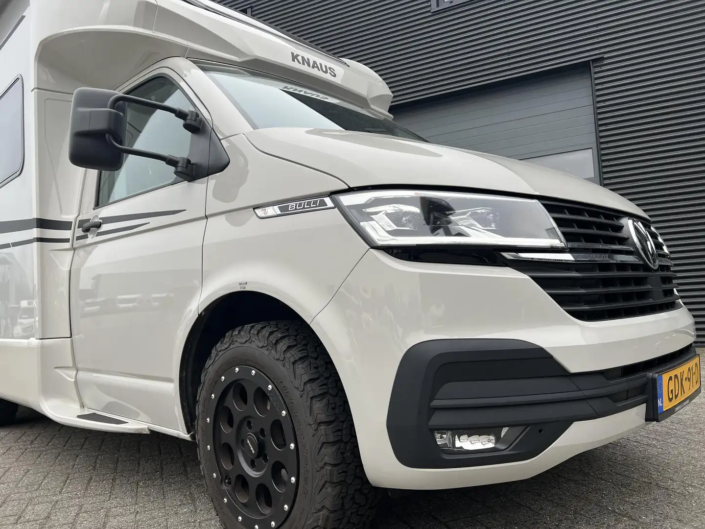 Knaus Tourer Van 500 LT VANSATION Automaat Grijs - 2