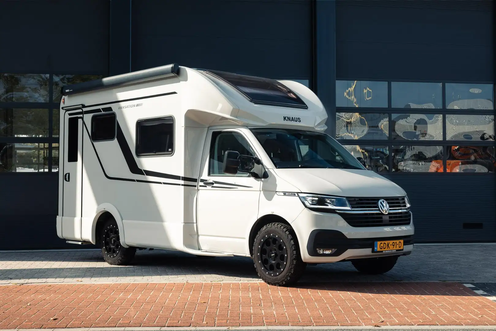 Knaus Tourer Van 500 LT VANSATION Automaat Grijs - 1